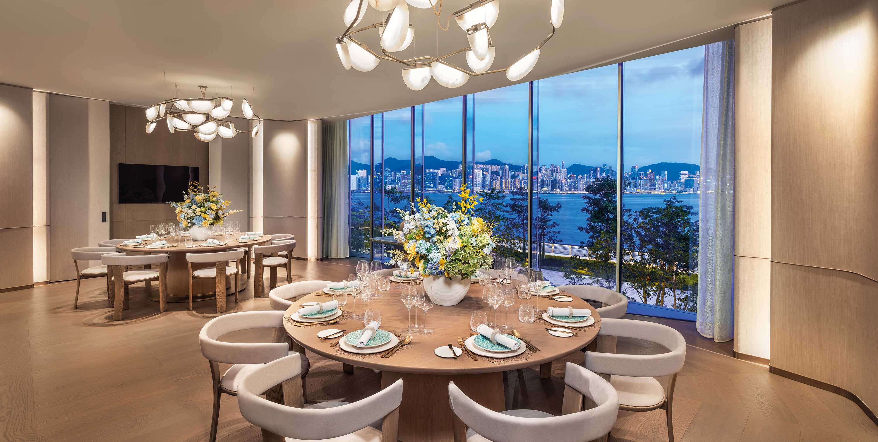 THE FIREWORKBANQUET ROOM24